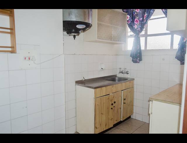 0.5 BEDROOM APARTMENT FOR SALE IN SCOTTBURGH CENTRAL